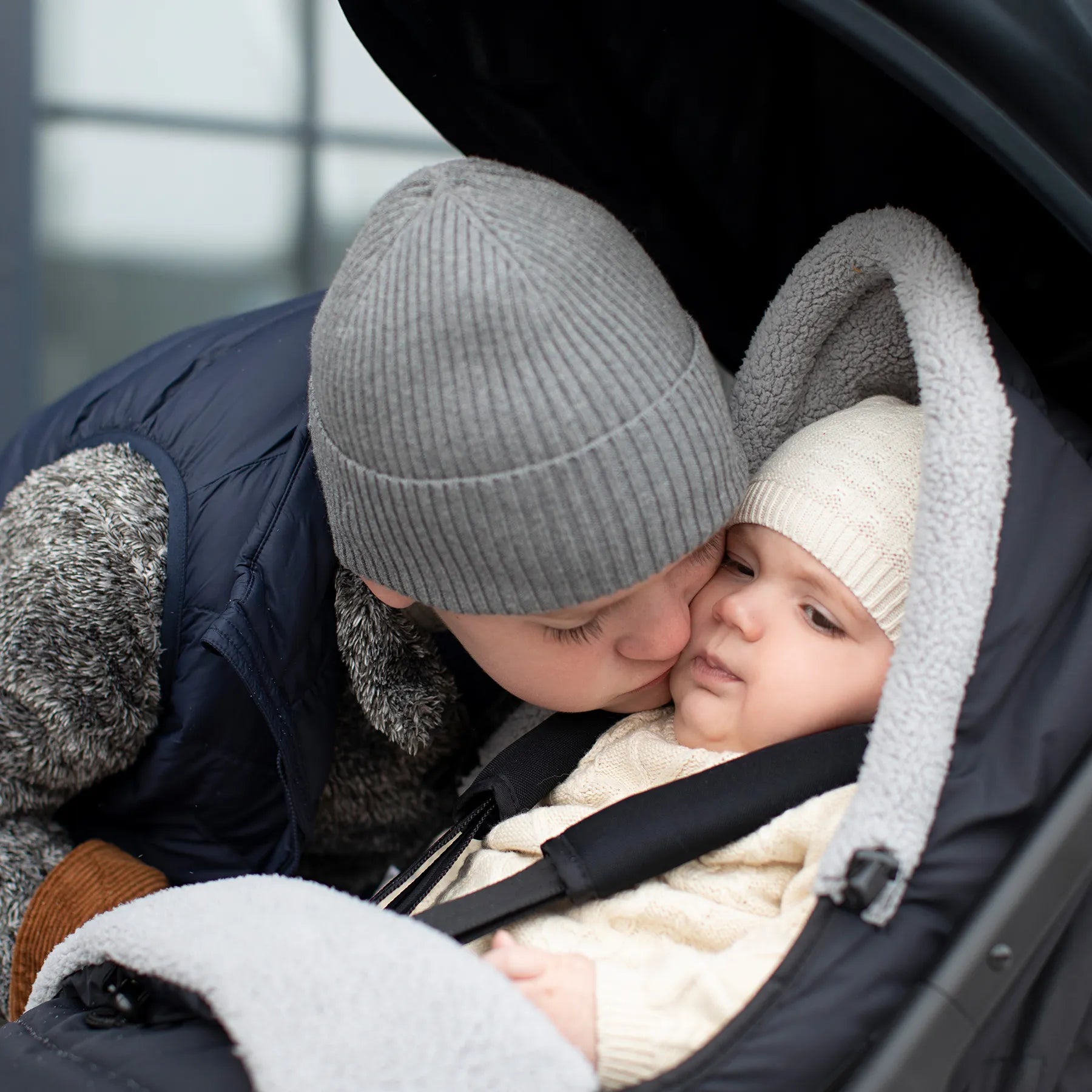 So kleiden Sie Ihr Baby im Winter zum Schlafen an | Tipps fr einen  sicheren Winterschlaf von Neugeborenen  Ergobaby